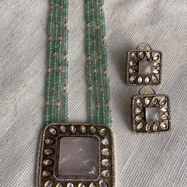 Handcrafted Jadau Kundan Polki Set with Mauve-Grey Monalisa Stone & Mint Green Beads
