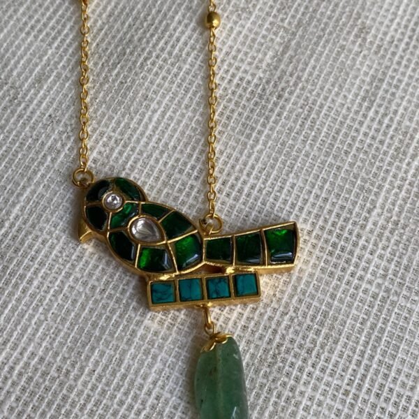 Jadau Birdie Drop Necklace – Emerald Green 1