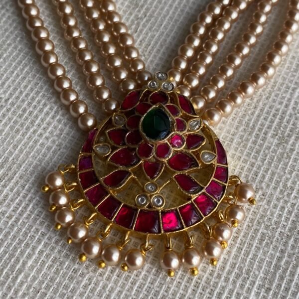 Royal Kundan Pearl Necklace Set 1